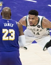 开云注册入口-白巧克力：老詹既不会留湖人也不会去骑士 他会和字母在勇士联手