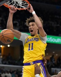 牛！湖人离不开的C！又签1次，直接整出NBA第3个交易否决权