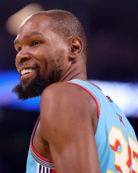 开云-小里弗斯评杜兰特：历史前十巨星，得分能力稳居联盟前五