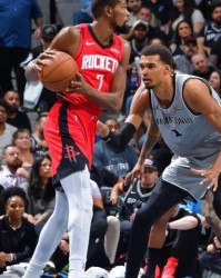 开云体育平台-KD18+4+7！火箭14分逆转马刺，看数据：他是头号功臣！