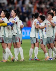 女足亚洲杯-中国2-1胜朝鲜 三连胜小组头名出线