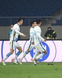 开云体育下载-【中超】博阿滕拉尔森先后破门 大连人2比1逆转青岛